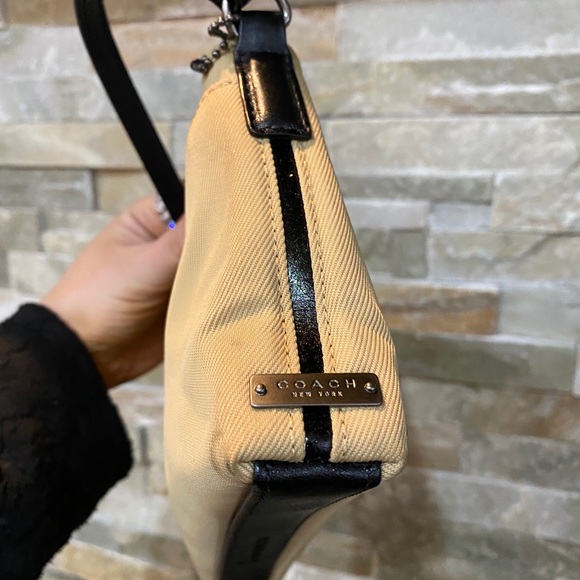 Coach Pochette - Picture 3 of 12